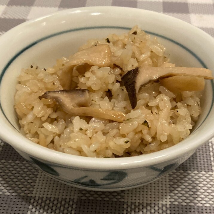 松茸ご飯風炊き込みご飯